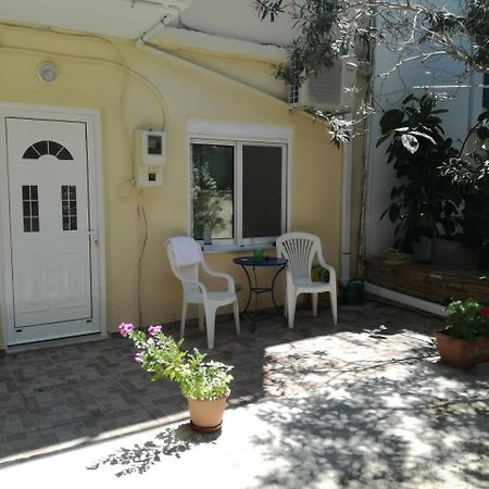 Icthyoessa Apartment Ágios Kírykos Exterior photo