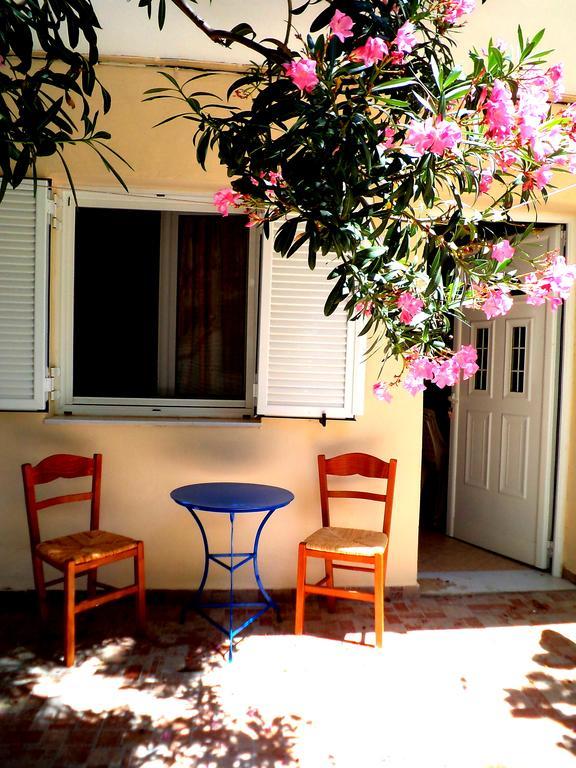 Icthyoessa Apartment Ágios Kírykos Exterior photo